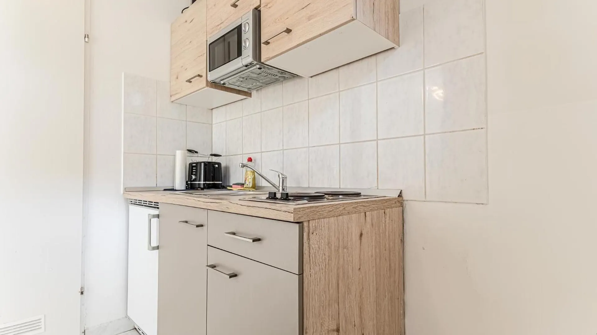 Modern 1Br Apartment Close To Westbahnhof Vienna Austria