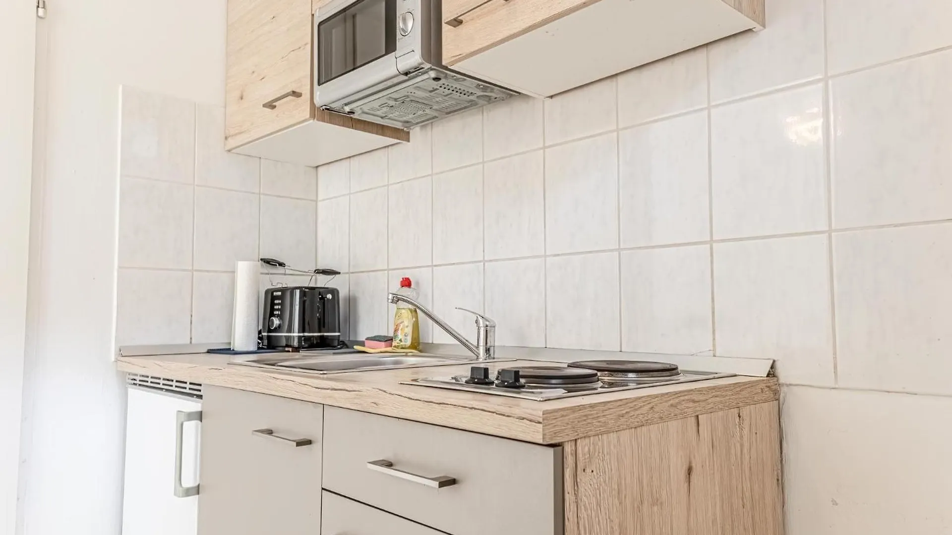 Modern 1Br Apartment Close To Westbahnhof Vienna