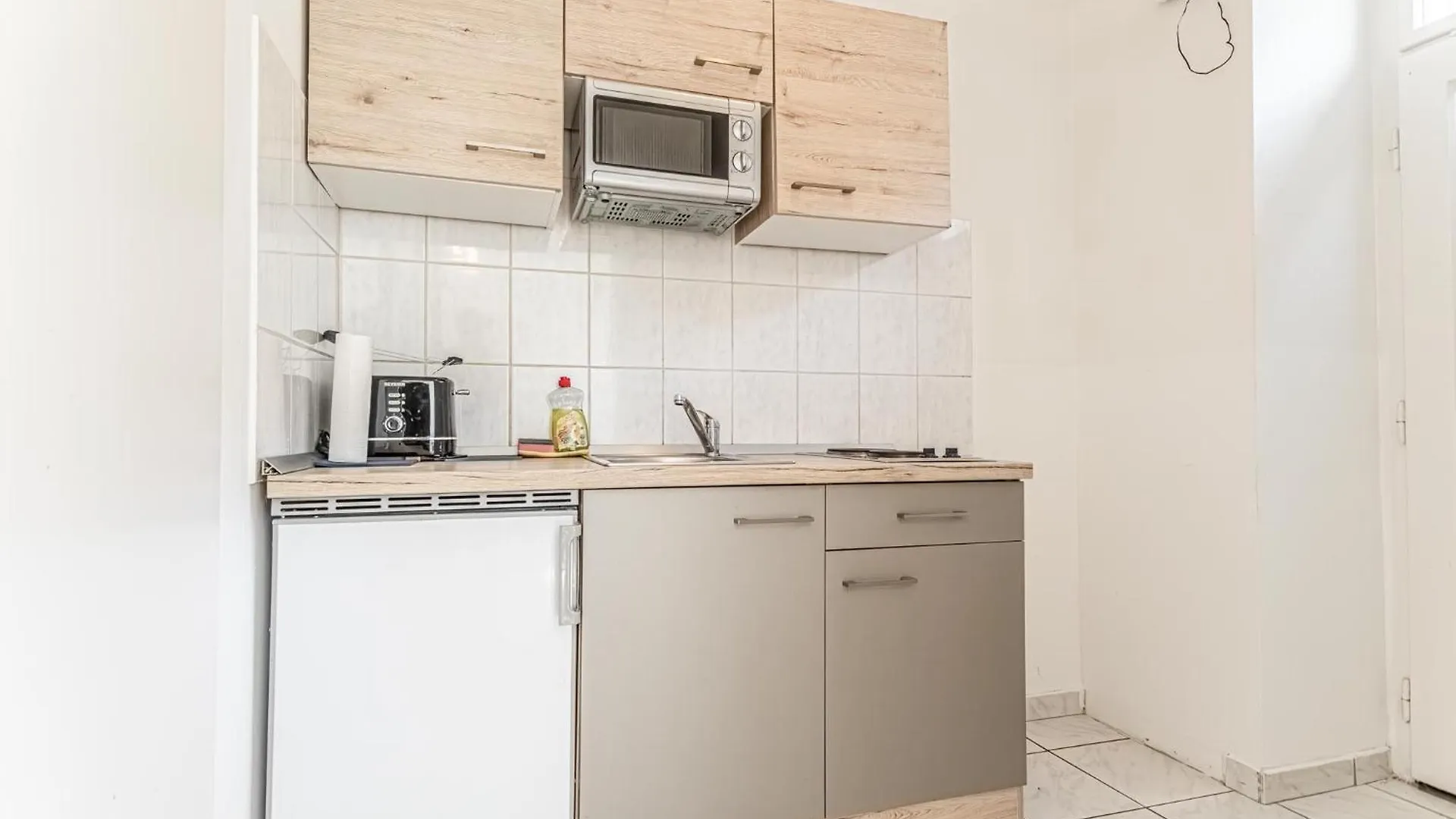 Modern 1Br Apartment Close To Westbahnhof 维也纳